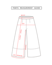 Load image into Gallery viewer, Women's Detachable Leather Cropped Pants